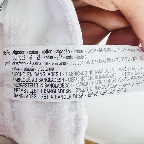 Zara high waisted distressed white zara shorts size 6 - Picture 8 of 8